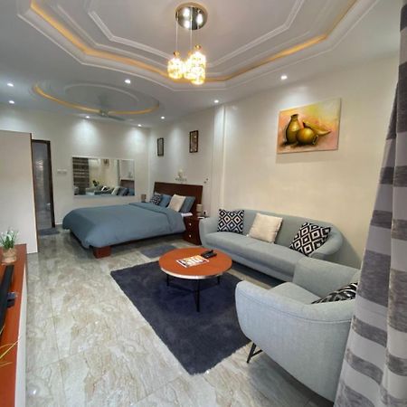 Gilles Golden Palace Abomey-Calavi Екстер'єр фото